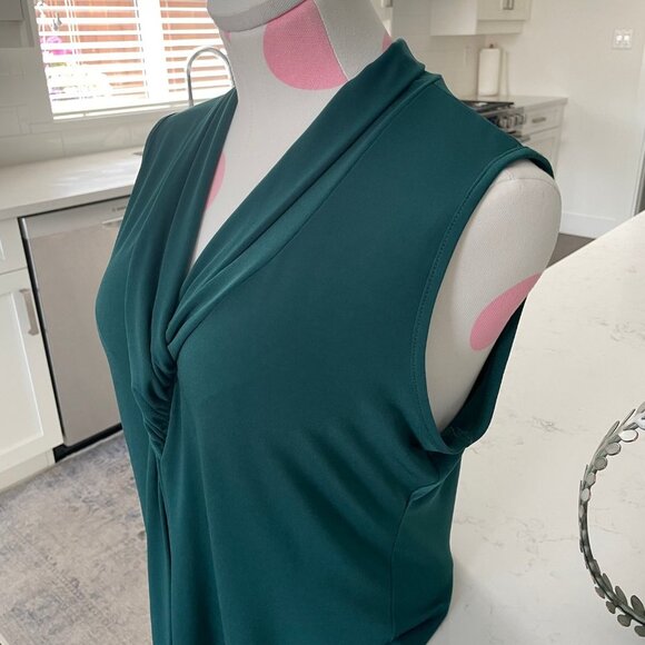 Mandy Evans Pull On Sleeveless V Neck Poly Blend Top Emerald Green Sz XL NWOT - Picture 5 of 12